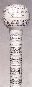 This ivory Anglo Indian piqué cane brought $10,360 and was the top lot of the sale.