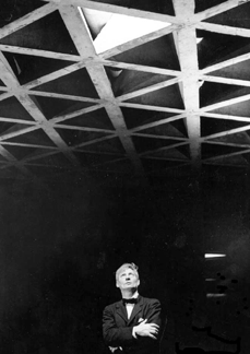 "Louis I. Kahn and The Tetrahedral Ceiling” by Lionel Freedman, 1953, photograph. Yale University Art Gallery Archives.