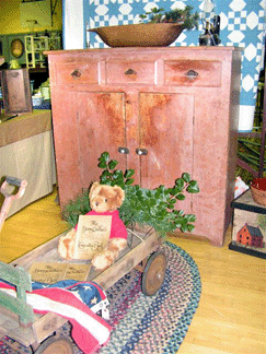 Olde Country Antiques, Hightstown, N.J.