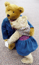 The Steiff bears danced away at 20900