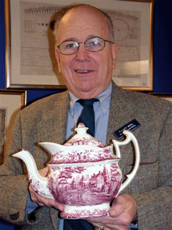 David Pownall Willis with a Joseph Heath amp Co rare red and white American historical Staffordshire teapot with a transfer of Richard Jordans Burlington NJ residence