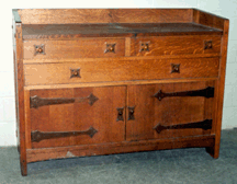 Gustav Stickley sideboard 38000