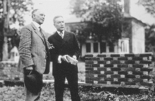 Visionary Dr WAR Goodwin and supporter John D Rockefeller Jr in front of the George Wythe House circa 1920s