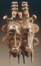 Double faced mask kpeliyeha or kodoliyehe Wood and pigmentation