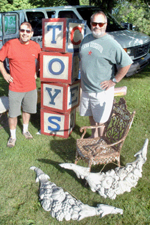 Mike Winslow, Clardon Springs, Vt., right, and Vincenzo Manciocco, Italy.