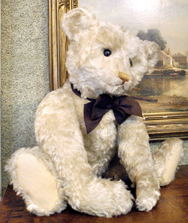 The "blonde†Steiff bear went out at $21,850.