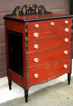The top lot of the auction was this Soap Hollow chest of drawers that attained $23,000.