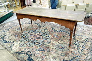 The Connecticut Historical Society had deaccessioned this country Queen Anne table. It sold for $14,950.