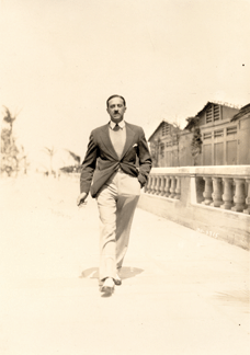 The debonair Loewy strolling in Miami.