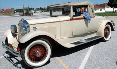 Kelly Kinzel arrived at the show in his "new†1930 Packard convertible. "It is great fun to drive; took it in trade for some antiques, and need to feed it oil as well as gas,†Kelly said.