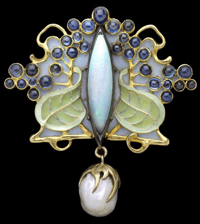Louis Zorra (possibly born in Italy and working in Paris, dates unknown), circa 1900, brooch with opal and pearl, gold, silver, enamel and sapphire; private collection. ⁐hotograph ©Museum of Fine Arts, Boston
