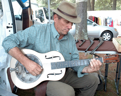Not only did the 1930s style National guitar feature a "straight and true,†neck, but its owner, Michael Markley of Webster, Fla., coaxed sublime slide blues riffs from the vintage instrument. ⁈ertan's Antique Shows