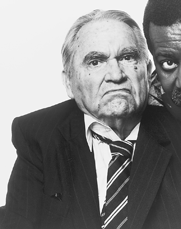Richard Avedon, "George Wallace, former Governor of Alabama, with his valet, Jimmy Dallas, Montgomery, Alabama, July 31, 1993.†©2008 The Richard Avedon Foundation