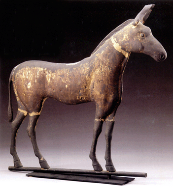 From the Richard Paine estate of Seal Cove, Maine, a full-bodied standing mule, circa late Nineteenth Century, was a must-have for two phone bidders. One of them was willing to pay $117,300 with no deference to its $20/30,000 estimate. 