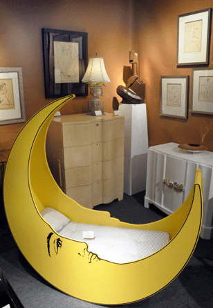 Los Angeles dealer Dragonette captivated viewers with a yellow Fornasetti crescent moon-shaped child's bed. 