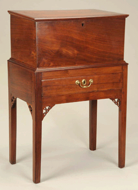 A charming Eighteenth Century mahogany cellaret of Southern origin †possibly Virginia †uncorked a double-the-estimate bid of $8,625.