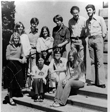 The incoming Class of 1980 of the Winterthur Program in Early American Culture in the summer 1978. Many of its members have gone on to become leaders in their fields and quite a few maintained ties with Winterthur. From left, seated, are Deborah Smith, Nancy Kraybill, Leslie Greene Bowman (director of Winterthur 1999′008); standing are Jeanne Vibert Sloane, Julee Rees Gooding, Michael Ettema, Susan Mackiewicz, Bill Hosley, Phil Zea and Ulysses Dietz.