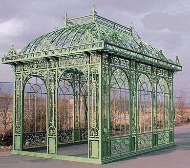 Displayed as a room setting in the gallery was this monumental gazebo in the Victorian style, comprising cast iron, wrought iron and tubular steel. It measured 18 feet high, 12 feet 1 inch wide and 17 feet 4 inches deep, and sold for $11,400, just about double the high estimate.