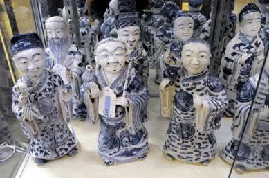 A highlight among the porcelains selection was a set of 13 blue and white immortal figures, Qing dynasty, the largest measuring just over 14 inches tall, selling at $25,200.