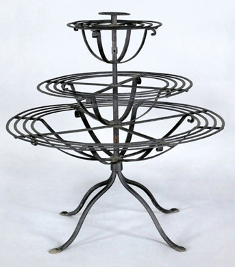 "Lots of interest has been shown in this iron flower stand,†Ron Pook said during the preview of the sale, referring to a George III painted three-tier wrought iron piece, circa 1800, with reeded rails and claw feet. It measures 4 feet 3 inches high, 4 feet 1½ inches in diameter, and carried an estimate of $2/3,000. The hammer fell at $18,720 and the provenance lists Parke-Bernet, June 1940.