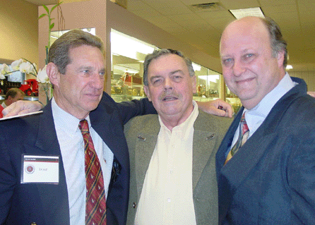 Donal Markey, left, with friends Dick Ford, center, and Rich Bertoia at Bertoia Auctions' March 19, 2009. preview preceding the sale of the Donald Kaufman Collection, Part I. ₩ Catherine Saunders-Watson photo