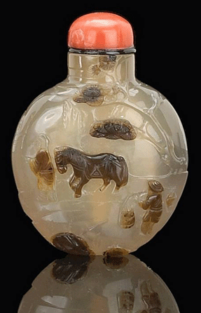 The top lot of the snuff bottles auction on March 24 was a Suzhou agate bottle that achieved $42,700.