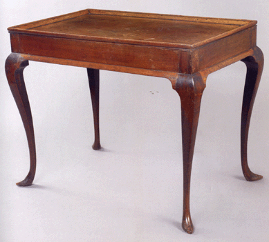 The William Turner Queen Anne slipper foot tea table in mahogany, Goddard-Townsend School, Newport, R.I., circa 1750, carried a high estimate of $120,000 and sold for $170,800. It measures 25¾ inches high, 31 inches wide and 19¼ inches deep.