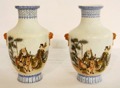 A pair of circa 1920s Chinese Republican period vases sold for $4,200.