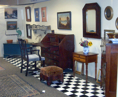 Anne Lynch Antiques, Honesdale, Penn.