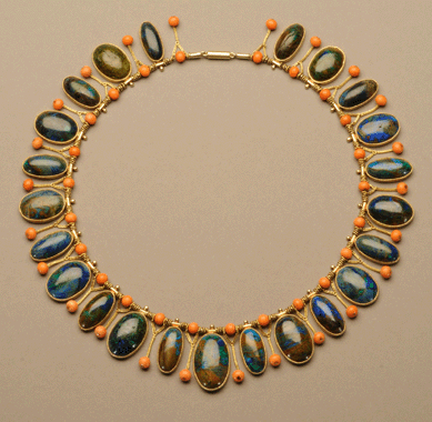The Etruscan-style gold, shattuckite and coral necklace demonstrated a skillful blend of color, form and texture. The Metropolitan Museum of Art, gift of Jacqueline Loewe Fowler.