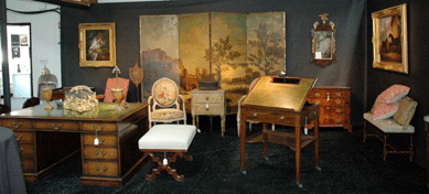 Items from three of the show's dealers †fine art specialist David Brooker, Woodbury, Conn., David Neligan Antiques, Essex, Mass., and G. Sergeant Antiques, Woodbury, Conn. †were assembled to create a room setting showcasing how to decorate with antiques.