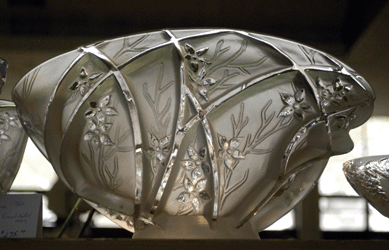 This Consolidated console bowl, French crystal, made in 1929, was eye catching at The Glass Cupboard, Albertson, N.Y. The large bowl is also referred to as a "banana†bowl. 