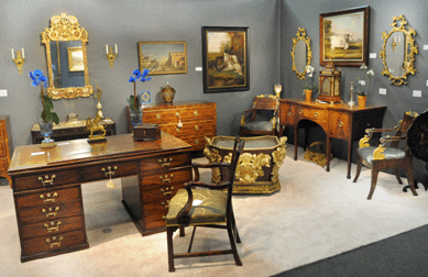 The George III mahogany library/partners' pedestal desk with a "drawing†mechanism, circa 1780, was at Gary Sergeant, Woodbury, Conn.