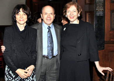 Presenter Jay Cantor, art historian and consultant, with, left,  Elizabeth Pochoda, editor of The Magazine Antiques, and, right, Catherine Sweeney Singer, executive director, Winter Antiques Show.