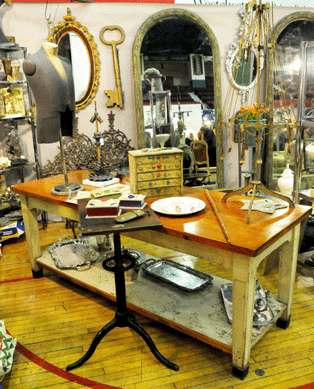 Lance Hoyt Antiques, Brewerton, N.Y.