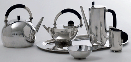 Star Bauhaus metalworker Marianne Brandt created a gleaming, streamlined coffee and tea set in 1924. Made of silver and ebony with a glass lid for the sugar bowl, these objects would add elegance to any table to this day. Bauhaus-Archiv Berlin. Purchased with funds from the Stiftung Deutsche Klassenlotterie Berlin. ⁆red Kraus photo, ©2009 Artists Rights Society (ARS) New York / VG Bild-Kunst, Bonn