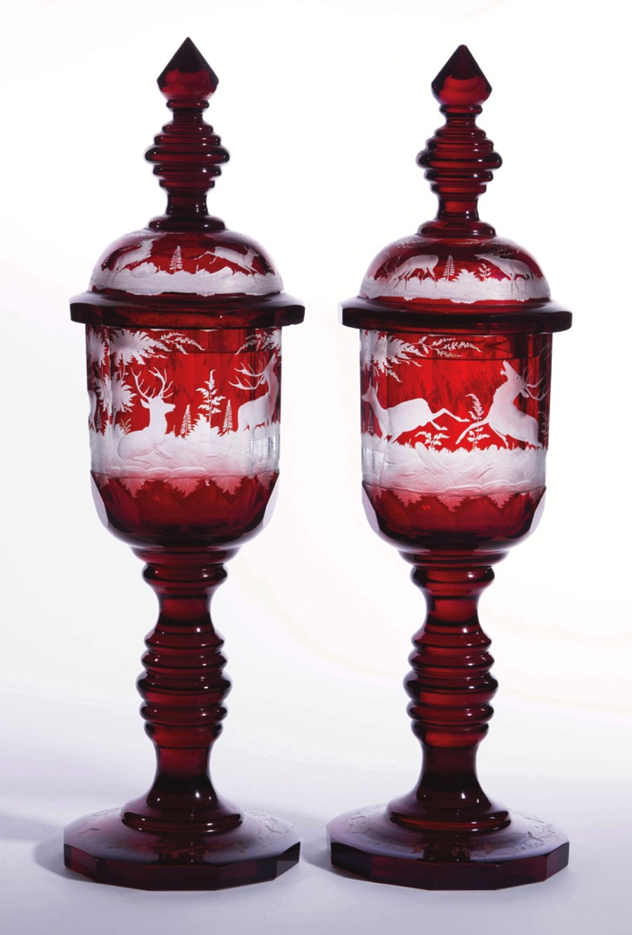 Fittingly, since the fair was being presented at the Bohemian National Hall, among dealer Jill Fenichell’s sales was this Bohemian pair of ruby-stained panel-molded glass goblets on tall pedestal stems, the stepped covers with facet-cut knops, acid-etched with continuous scenes of stag and doe in woodland forests. Fenichell, from Brooklyn, N.Y., sold the circa 1880 21½-inch-high goblets to private collectors for their Florida home.