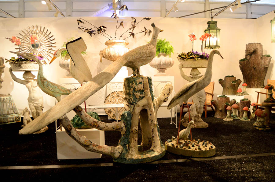 Garden Antiques Fair Is ‘red Hot At New York Botanical Gardenantiques