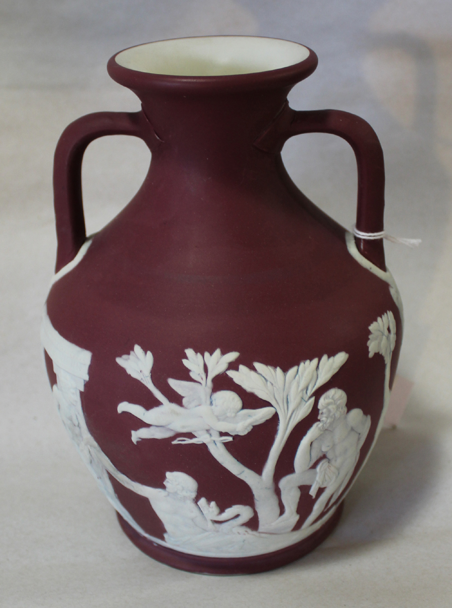 This crimson Wedgwood two-handled Portland vase was a standout<br>at JSD Antiques, Durham, N.H. —New England Motel