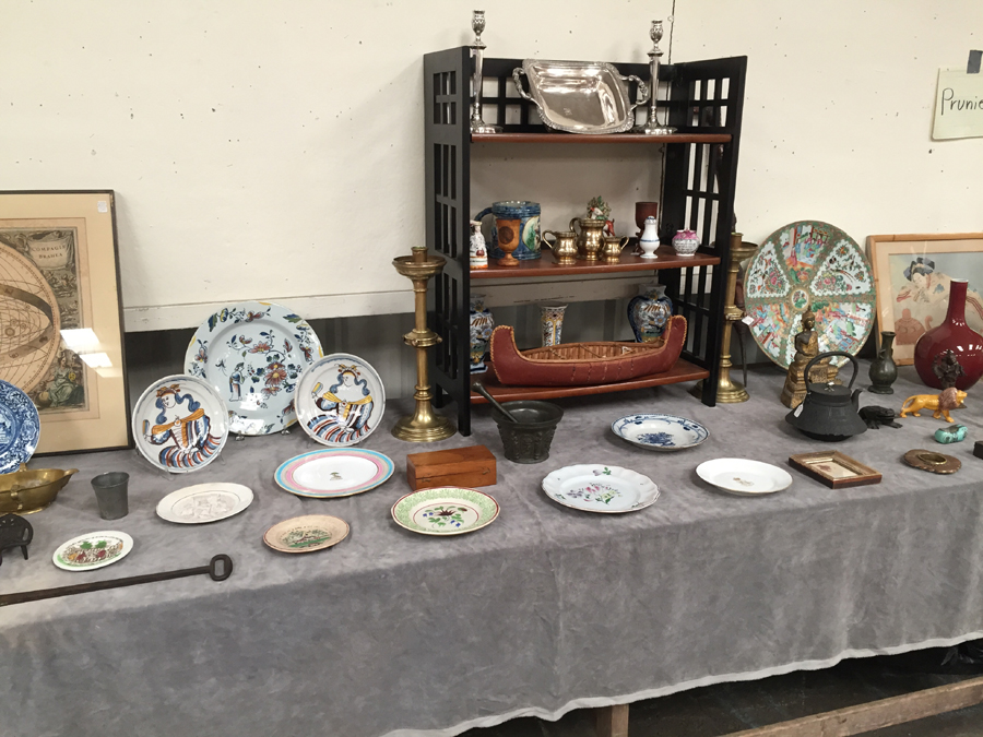John Prunier, Warren, Mass., showed off Asian and Chinese objects amid English porcelain and a salesman’s sample Adirondack canoe.