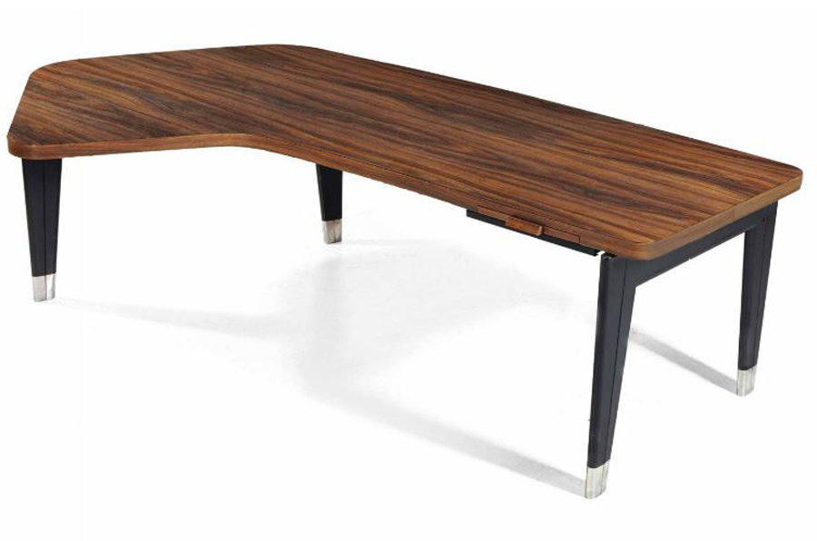 Jean Prouvé’s Presidence no. 201 desk, designed in 1948, brought $ 137,000 at Christie’s. This example was originally ordered by Alfred Mame to be installed in his new factory in France, where Prouvé also designed the roof structure, and which won Milan’s 1954 grand prize for industrial architecture.