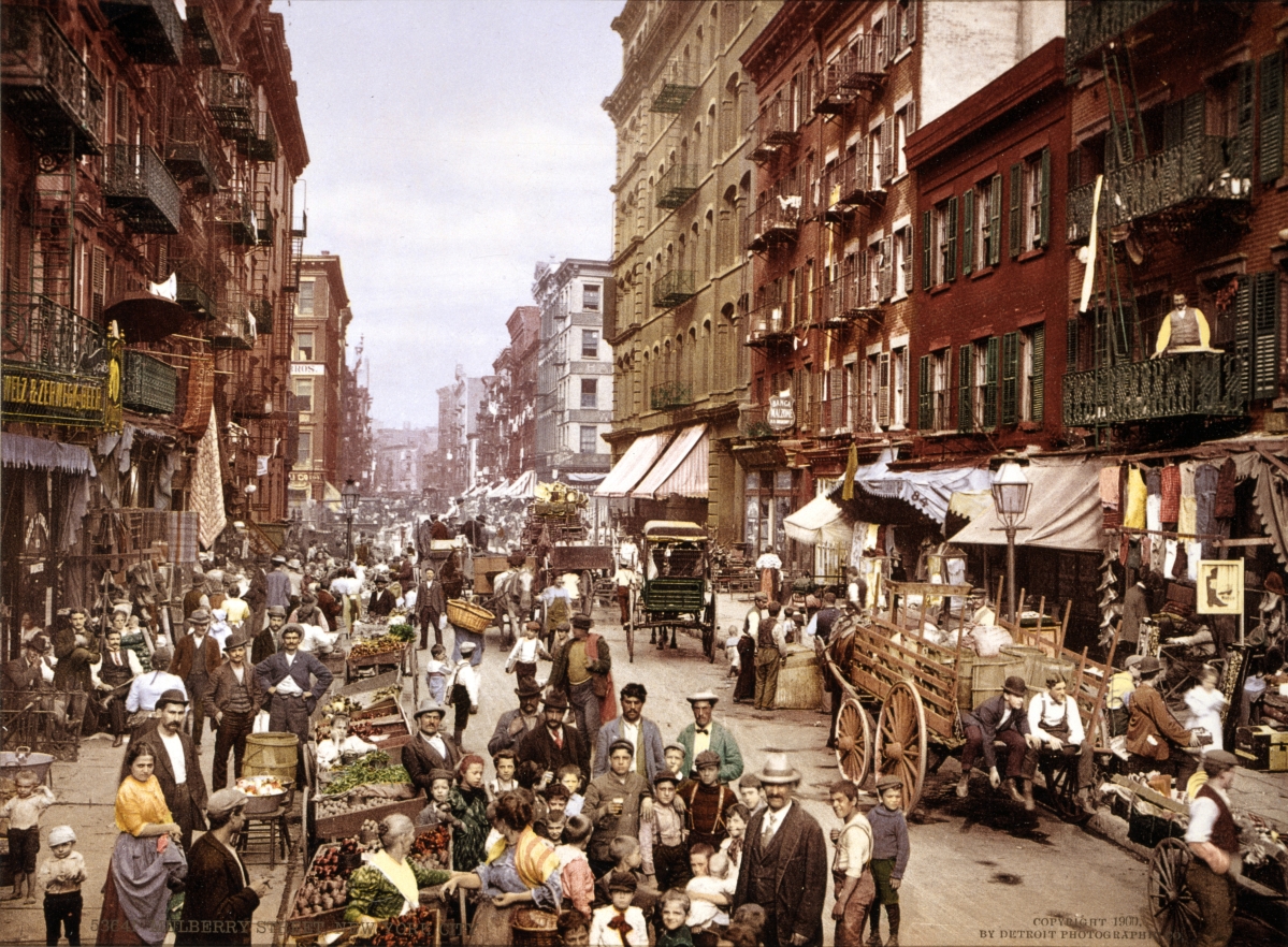 This thoroughfare was considered the “Main Street” of Little Italy at the time the photograph was taken. This image and a companion contemporary photograph by Jeff Chien-Hsing Liao are one of many “then and now” paired projections. “Mulberry Street, Manhattan,” Detroit Publishing Co., circa 1900. Library of Congress Prints and Photographs Division.