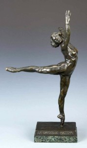 A bronze ballerina sculpture by Serge Yourievitch (Russian French, 1876–1979) reached $16,520, a record auction price for this particular edition.