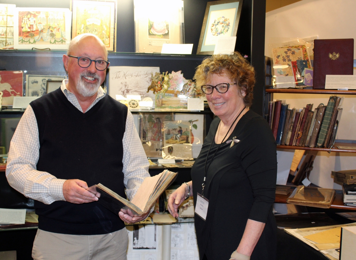 Show promoter Marvin Getman and Sheryl Jaeger of Eclectibles confer before the show opens. In addition to managing her Eclectibles business, based in Tolland, Conn., and specializing in Nineteenth and early Twentieth Century ephemera, Jaeger is on the Ephemera Society of America’s board of directors.