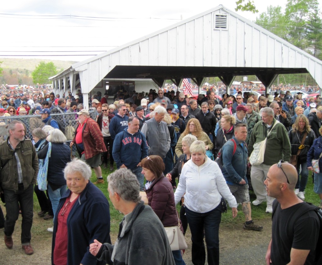 While there is no way to count the number of people attending Brimfield, it did seem to exhibitors and promoters alike that this May’s attendance was as great as ever, especially when looking at how the crowd overflowed into the street at the opening of Dealer’s Choice.