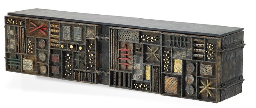 The top lot of the sale had provenance descending through the artist’s family. This Paul Evans welded steel wall cabinet brought $175,000 in the main design sale. Each individual panel features a unique design, ensuring that no two were ever alike.