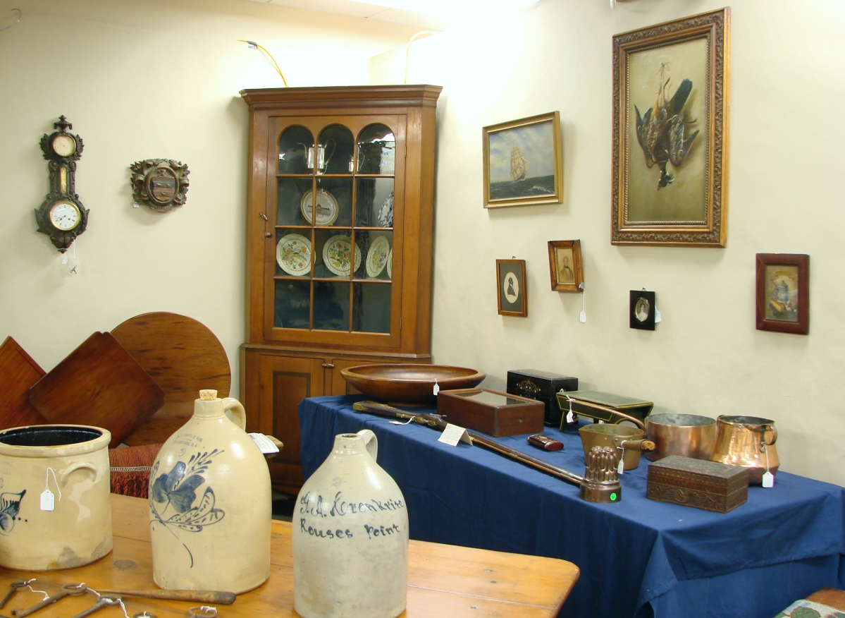 Brisk Sales At Vermont Antiques Dealers’ Association Show