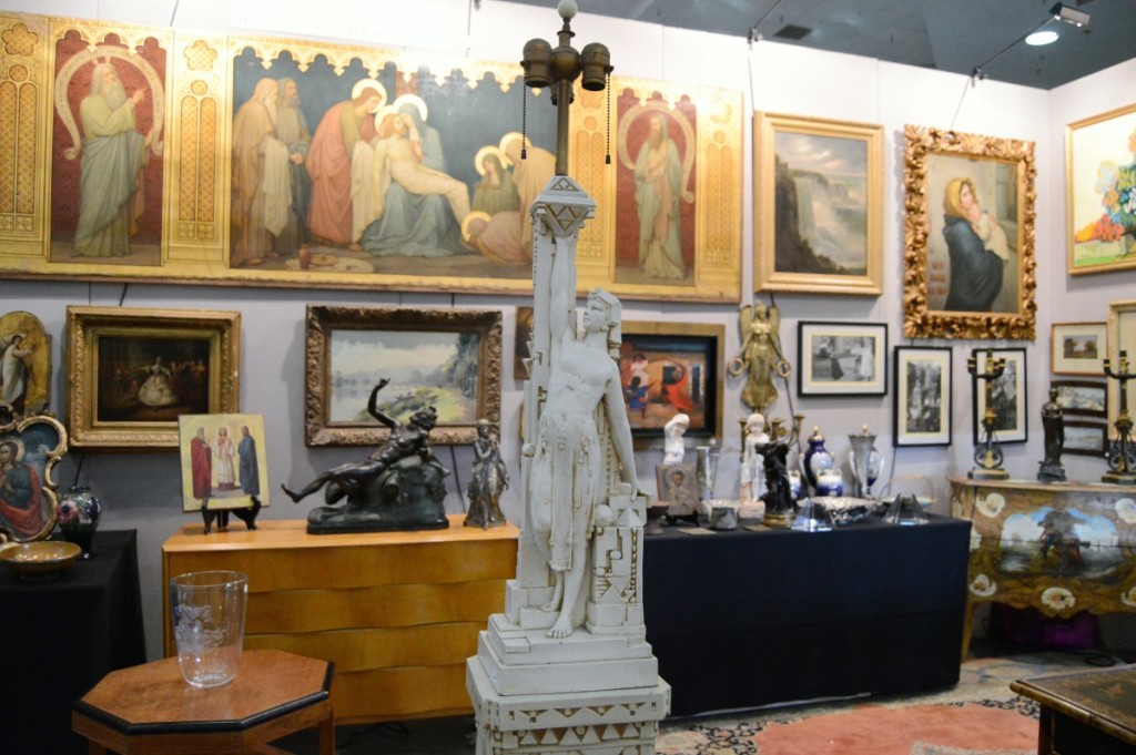 Coliseum Antiques, Los Alamitos