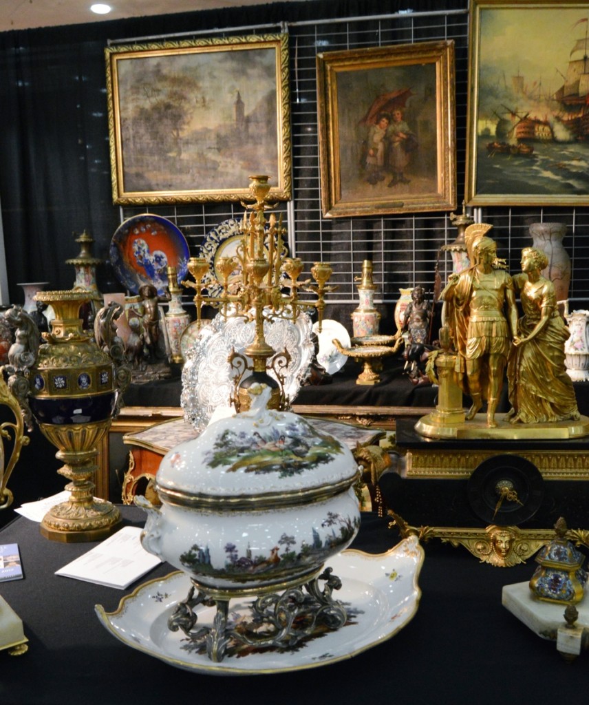 A Meissen piece with Keller sterling mounts, circa 1880, is shown in the foreground at French Style, Montevideo, Uruguay.