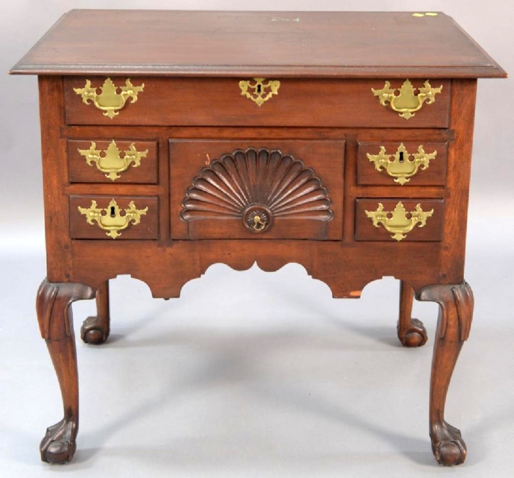 From Massachusetts or Connecticut and made of mahogany, this Chippendale dressing table consigned by the Norfolk Historical Society was a nice buy at $5,700.